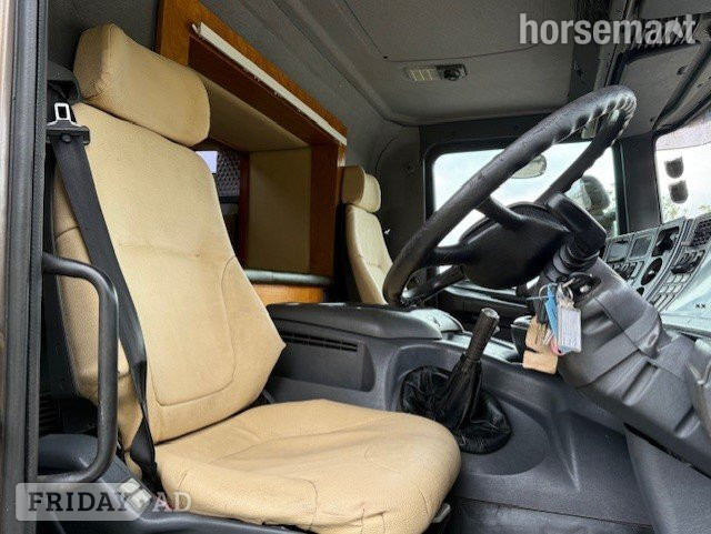 [ berth ]Royal Coach 