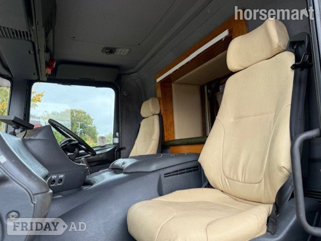 Royal Coach  Scania Horsebox - Trailers & Horseboxes in Banbury