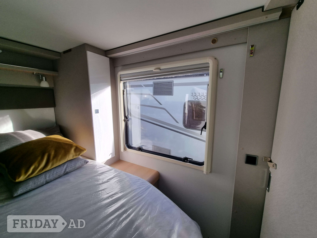 Hymer T-Class S 695 Highbridge