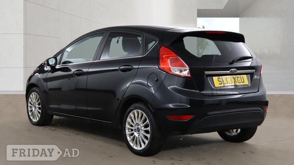 [ berth ]Ford Fiesta