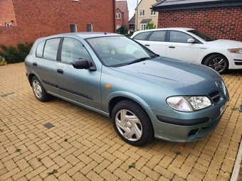 Nissan Almera 2002
