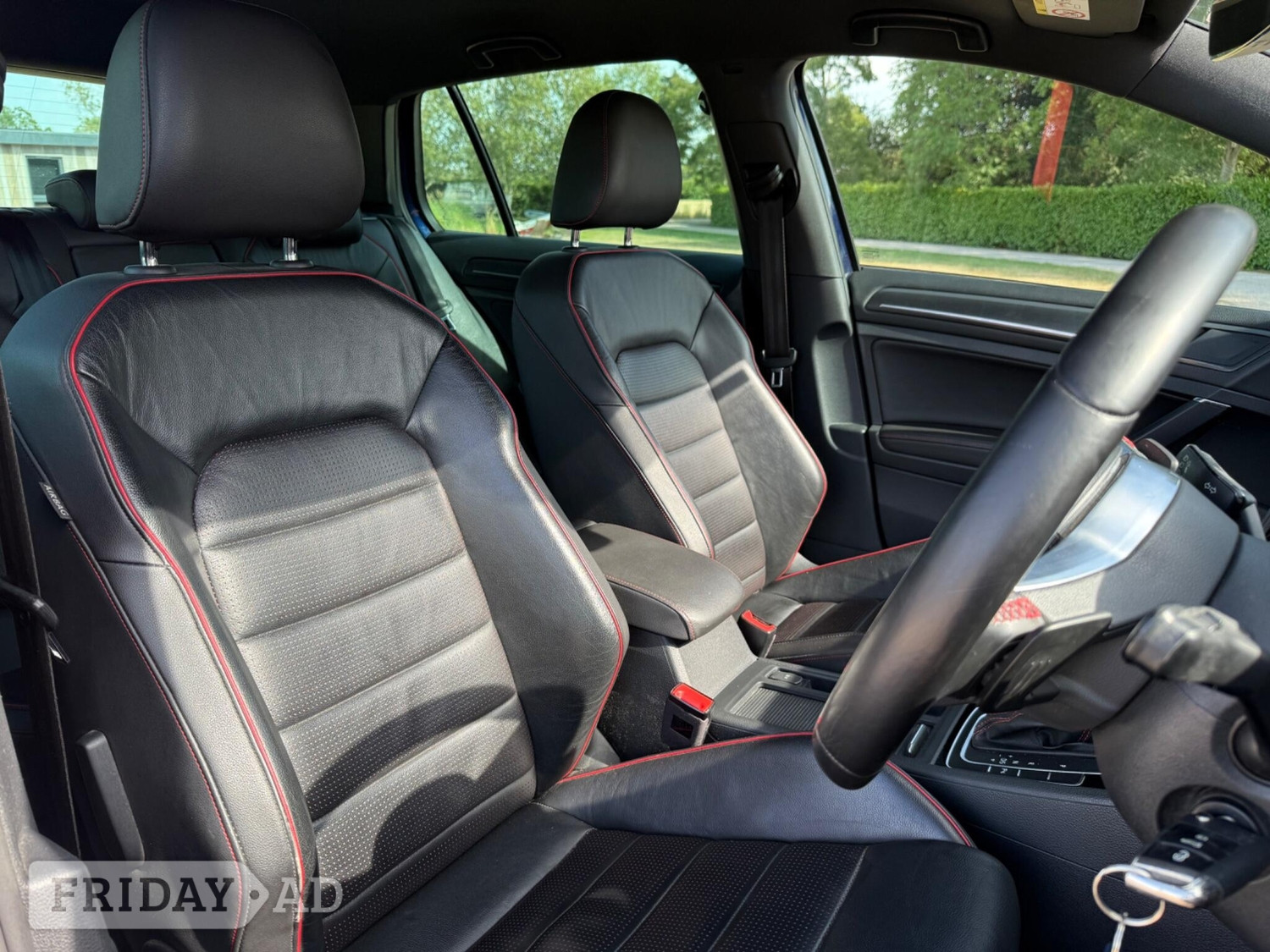 [ berth ]Volkswagen Golf