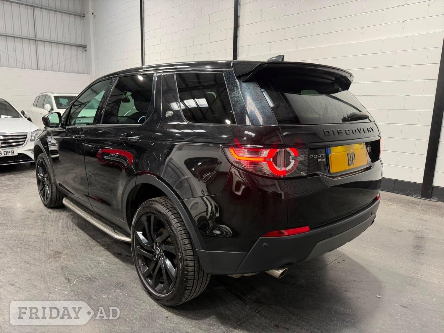 Land Rover Discovery Sport 2018 - Cars in Bradford