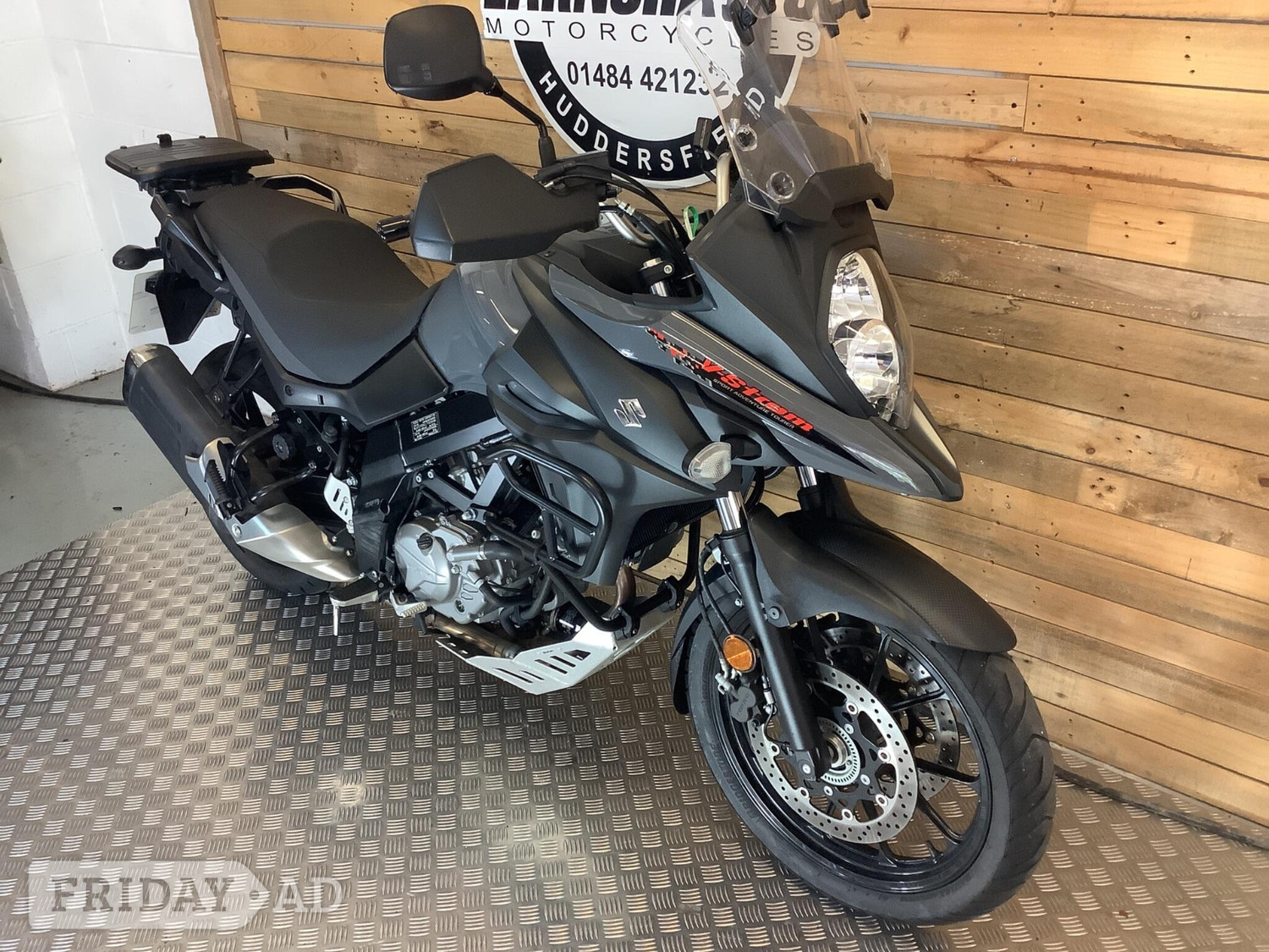 Suzuki V-Strom 650 2020 - Motorbikes, Scooters & Quads