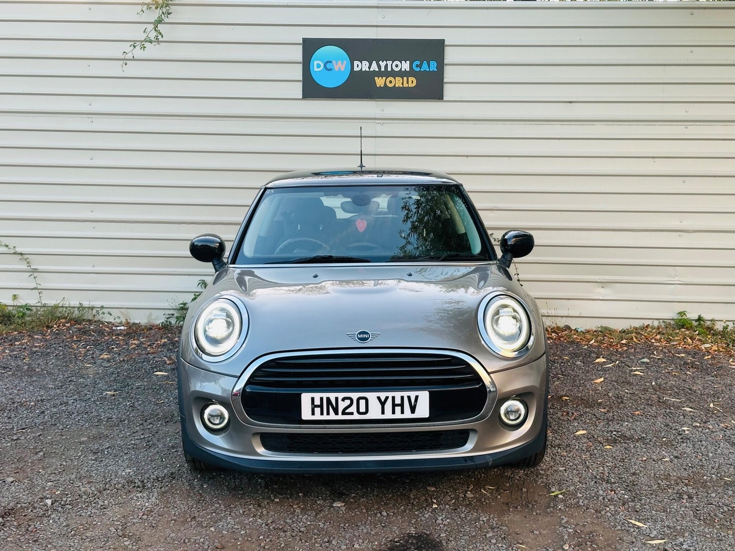 [ berth ]Mini Hatch