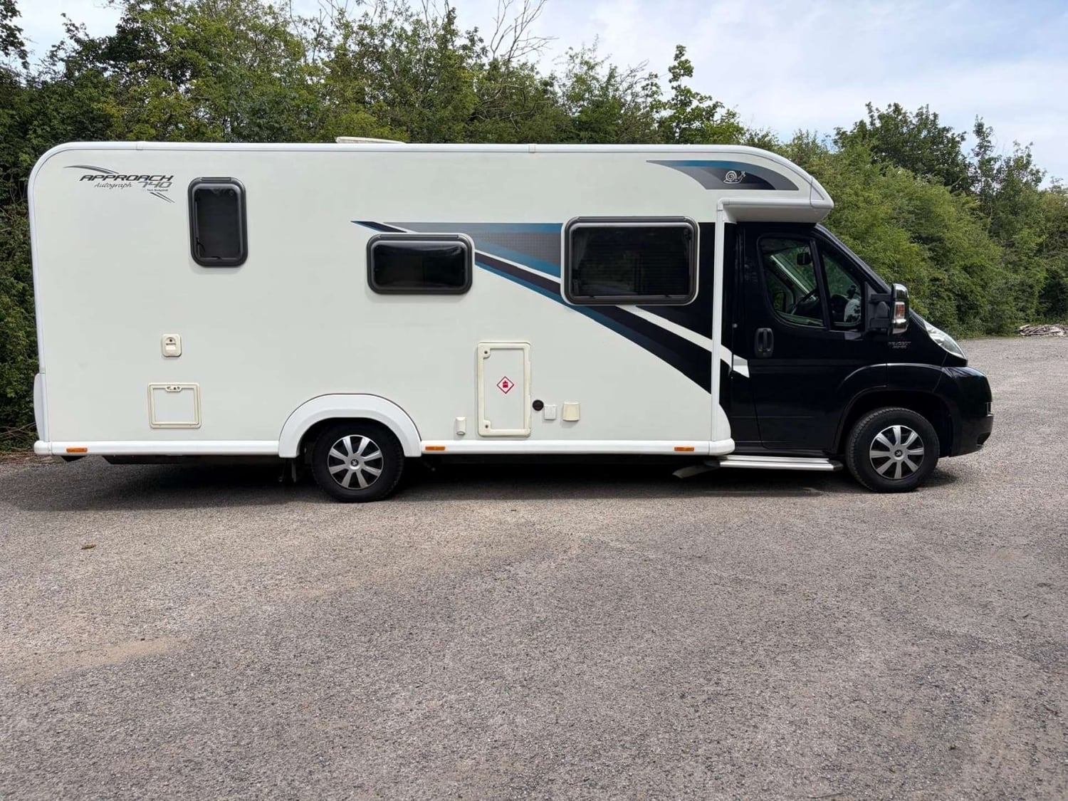 Bailey Autograph 2014 - Motorhomes & Caravans in Leatherhead