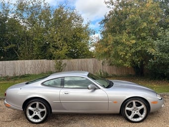 Jaguar XK8 2001