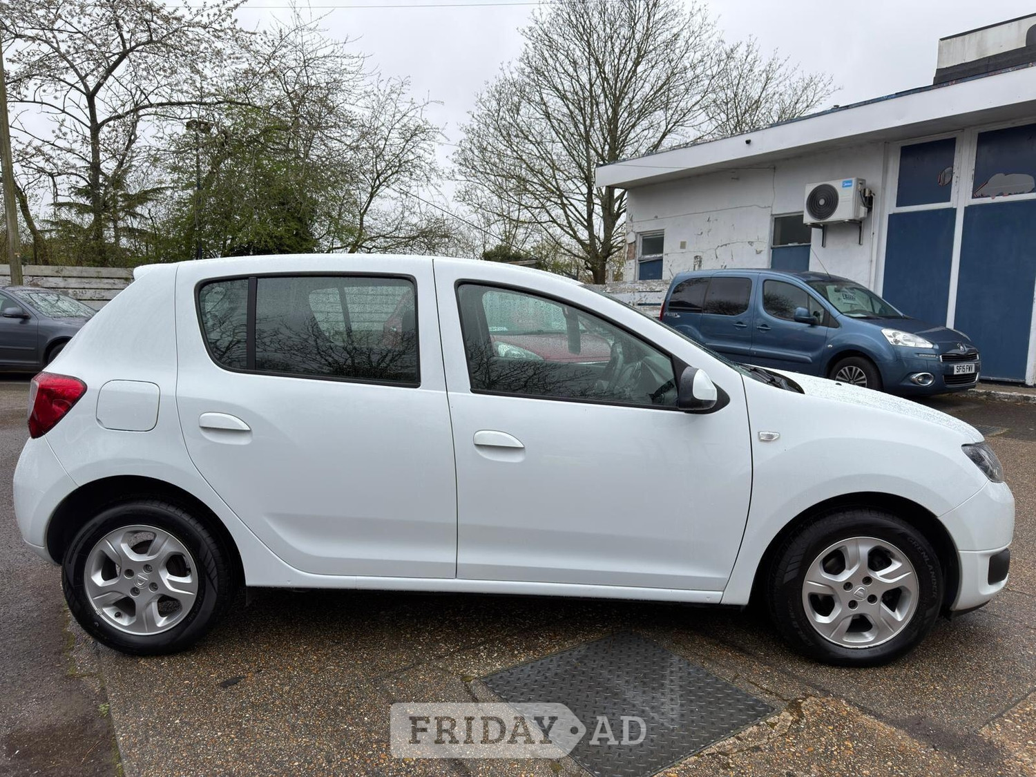 Dacia Sandero 2016 - Cars in Eastleigh