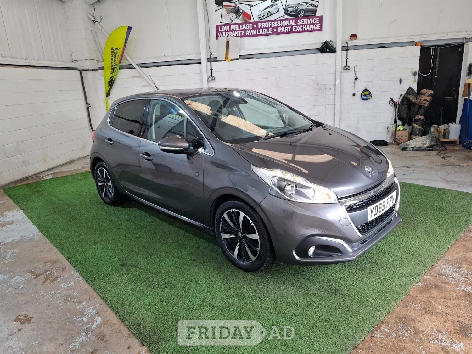 Peugeot 208 Dewsbury