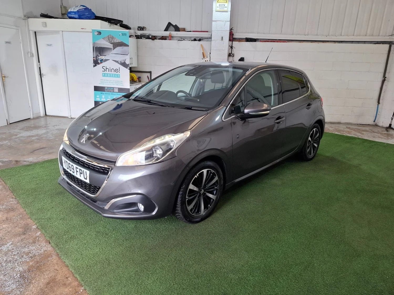 Peugeot 208 Dewsbury