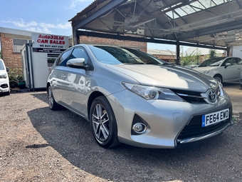 Toyota Auris 2014