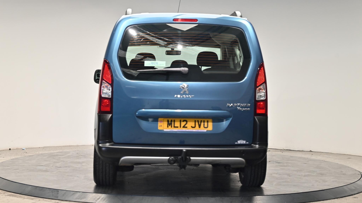 [ berth ]Peugeot Partner Tepee