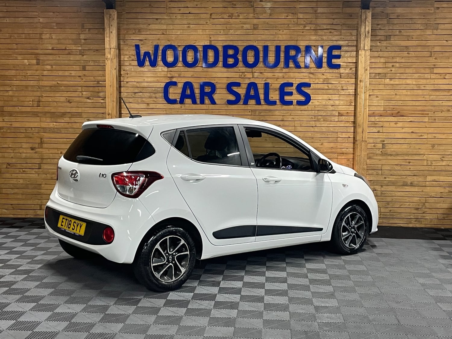 Hyundai i10 2018 - Cars in Brighton