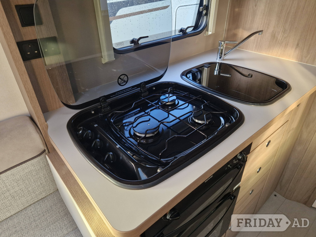 Compass Avantgarde 175 2019 for sale - Motorhomes & Caravans in Highbridge