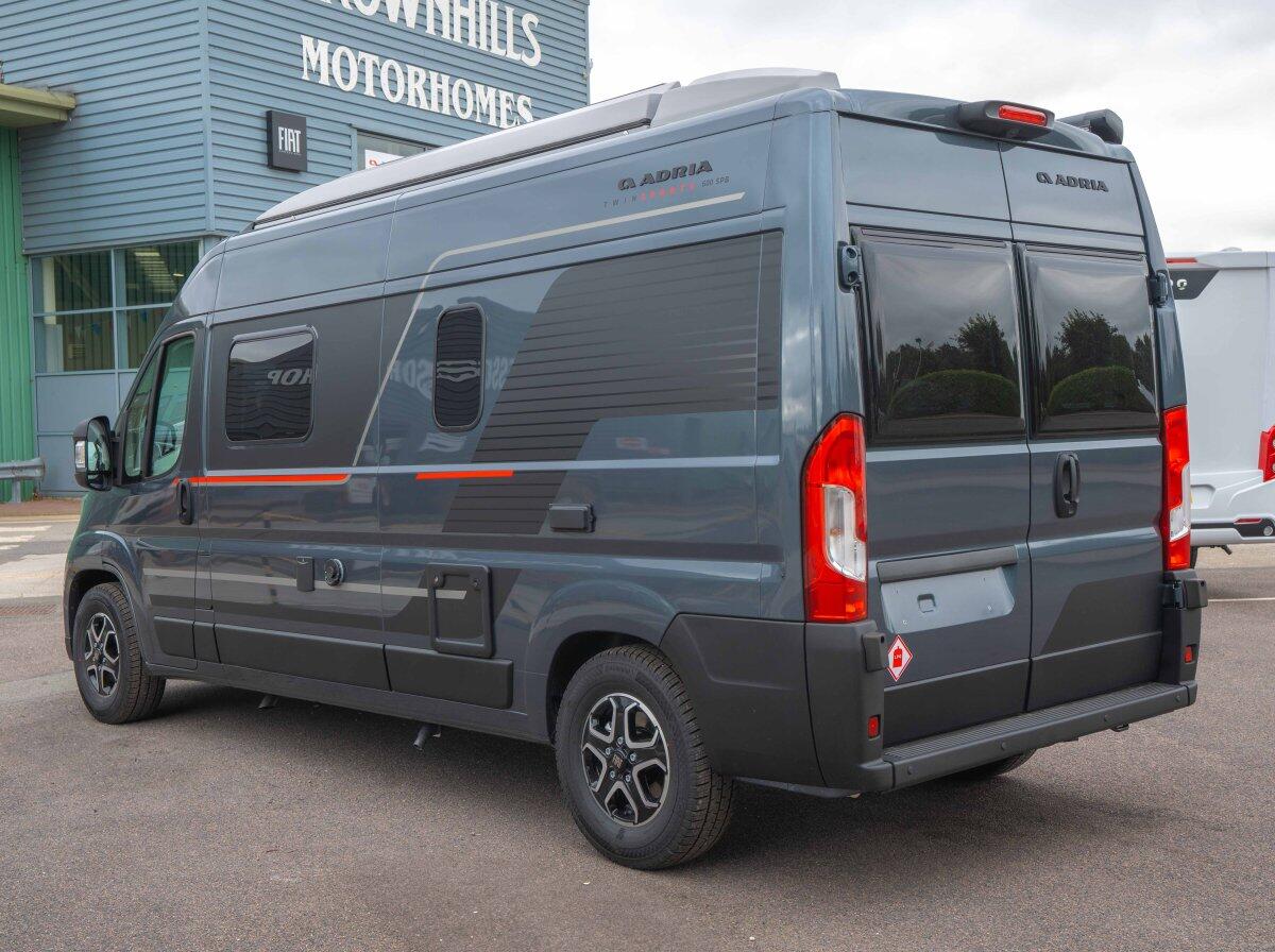 [4 berth ]Adria Twin Sports 600 SPB