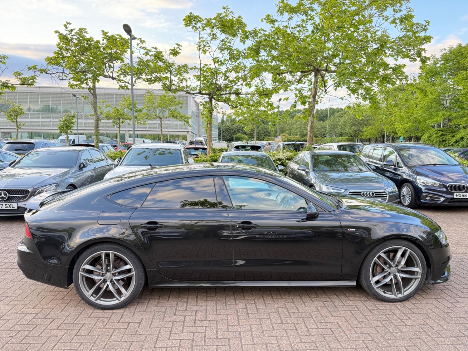 [ berth ]Audi A7