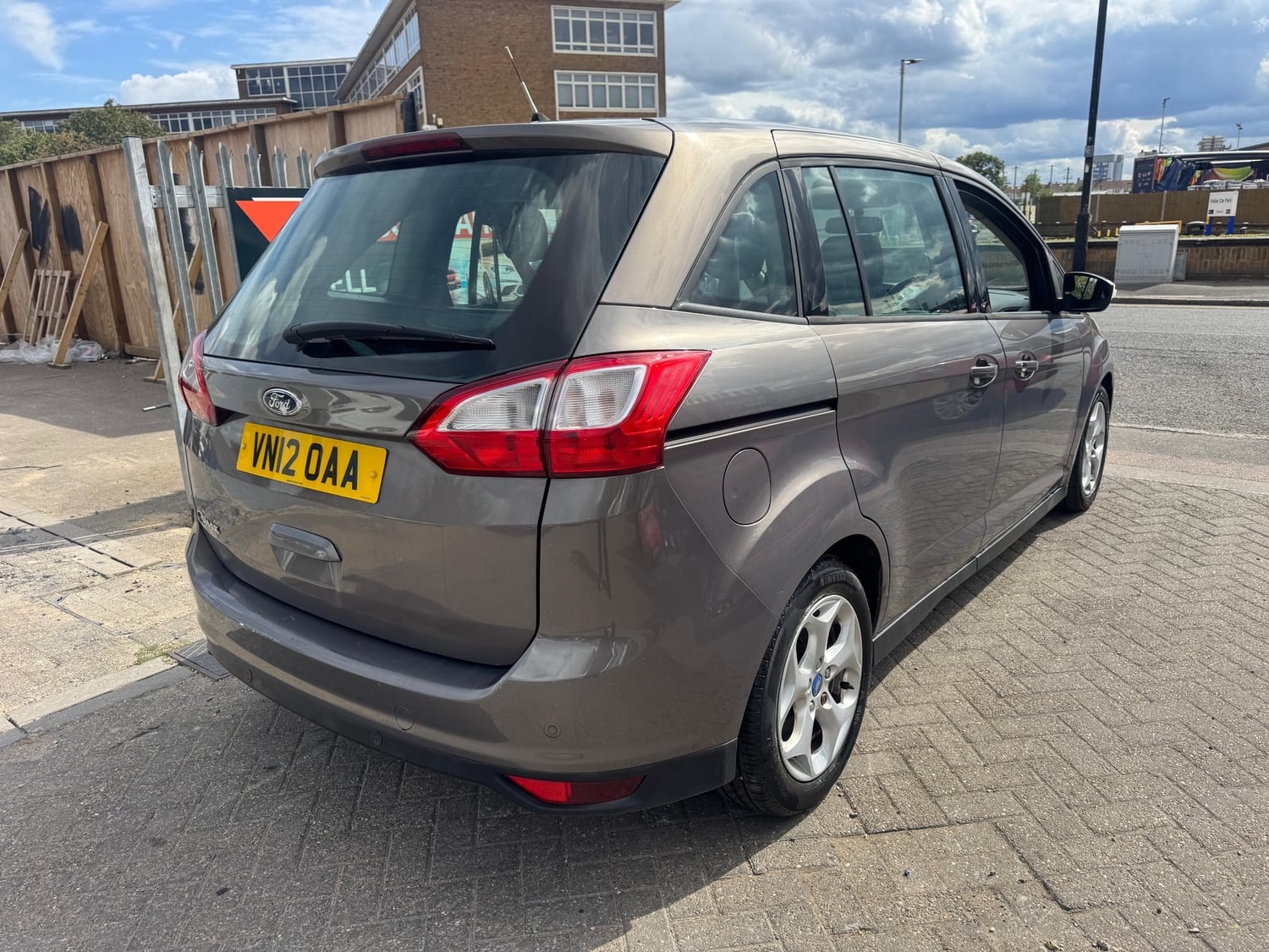 Ford Grand C-MAX 2012 - Cars in Slough