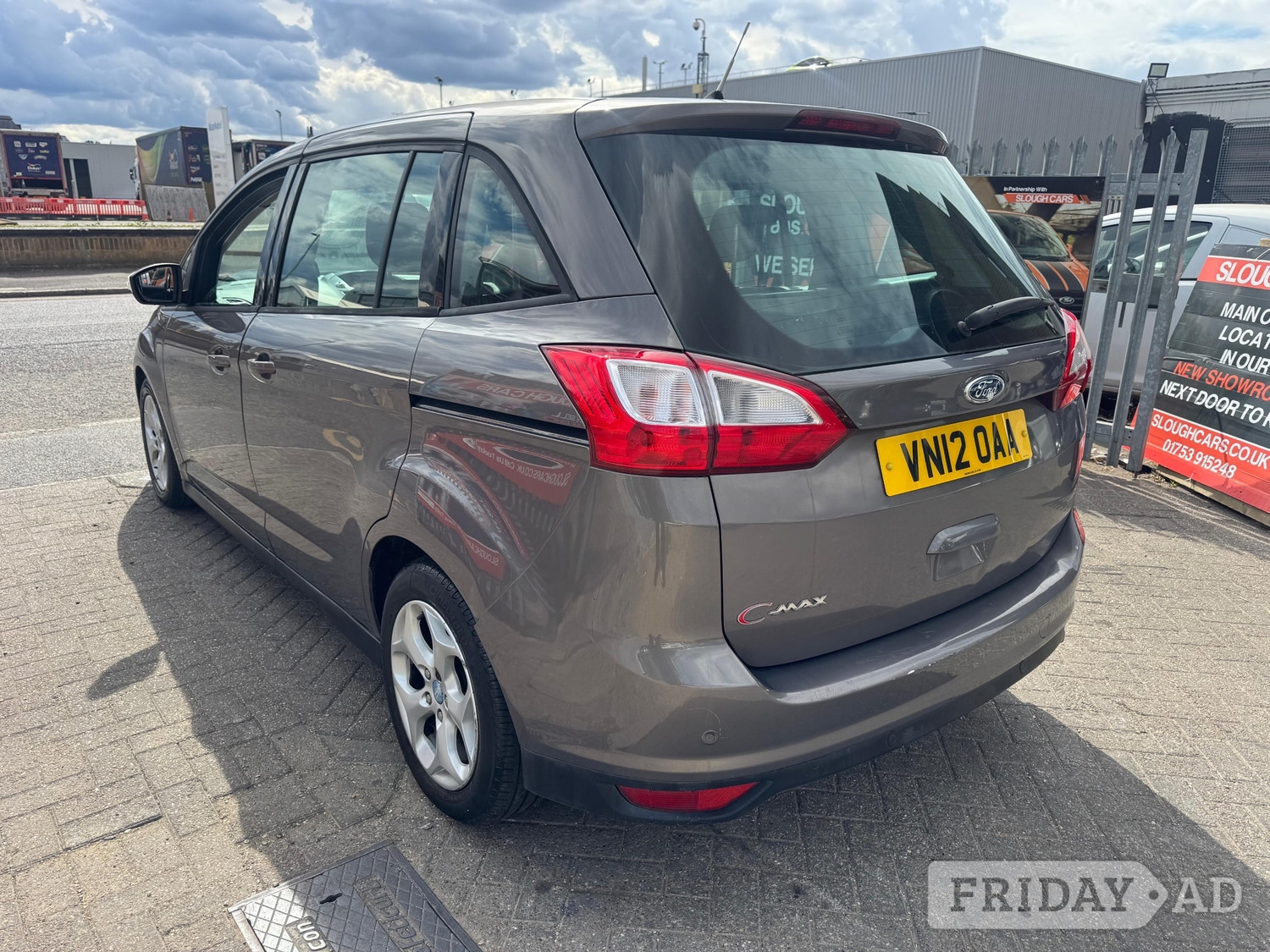 [ berth ]Ford Grand C-MAX