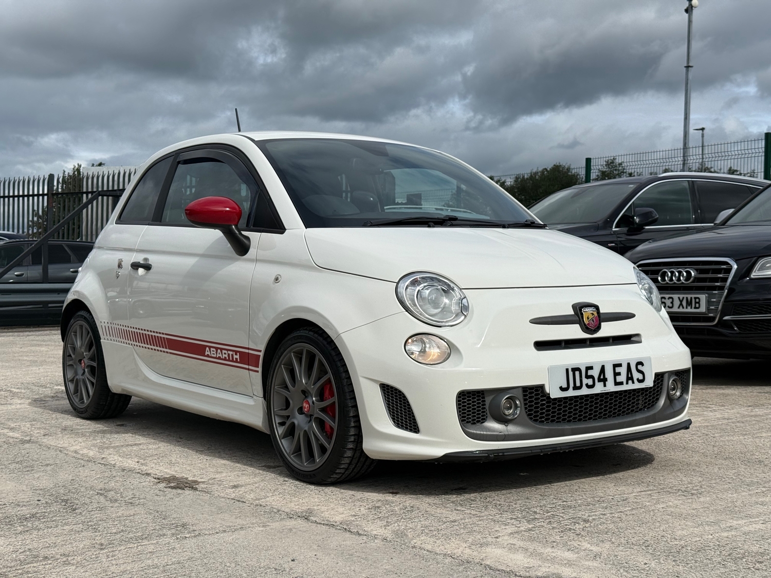 [ berth ]Abarth 595