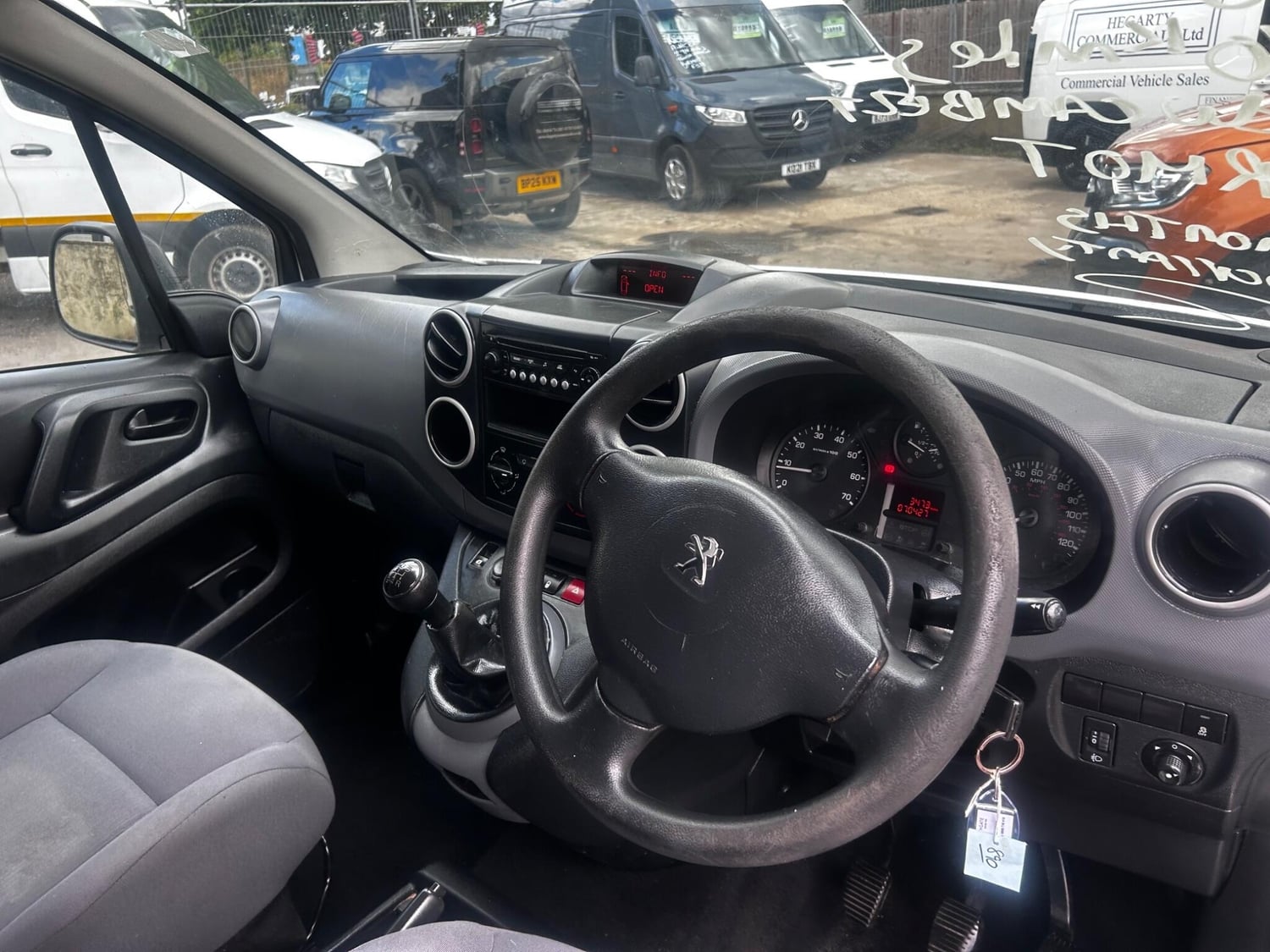 Peugeot Partner 2016 - Vans & Commercial Vehicles in Rochester