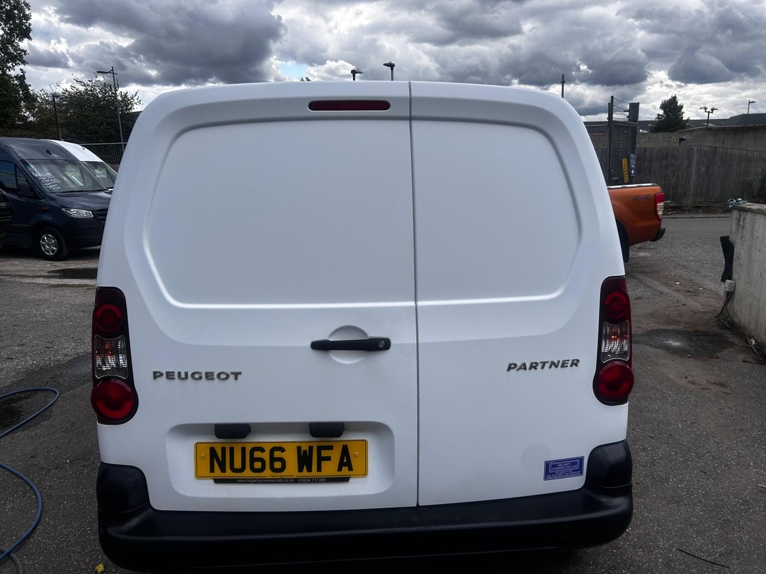 Peugeot Partner 2016 - Vans & Commercial Vehicles
