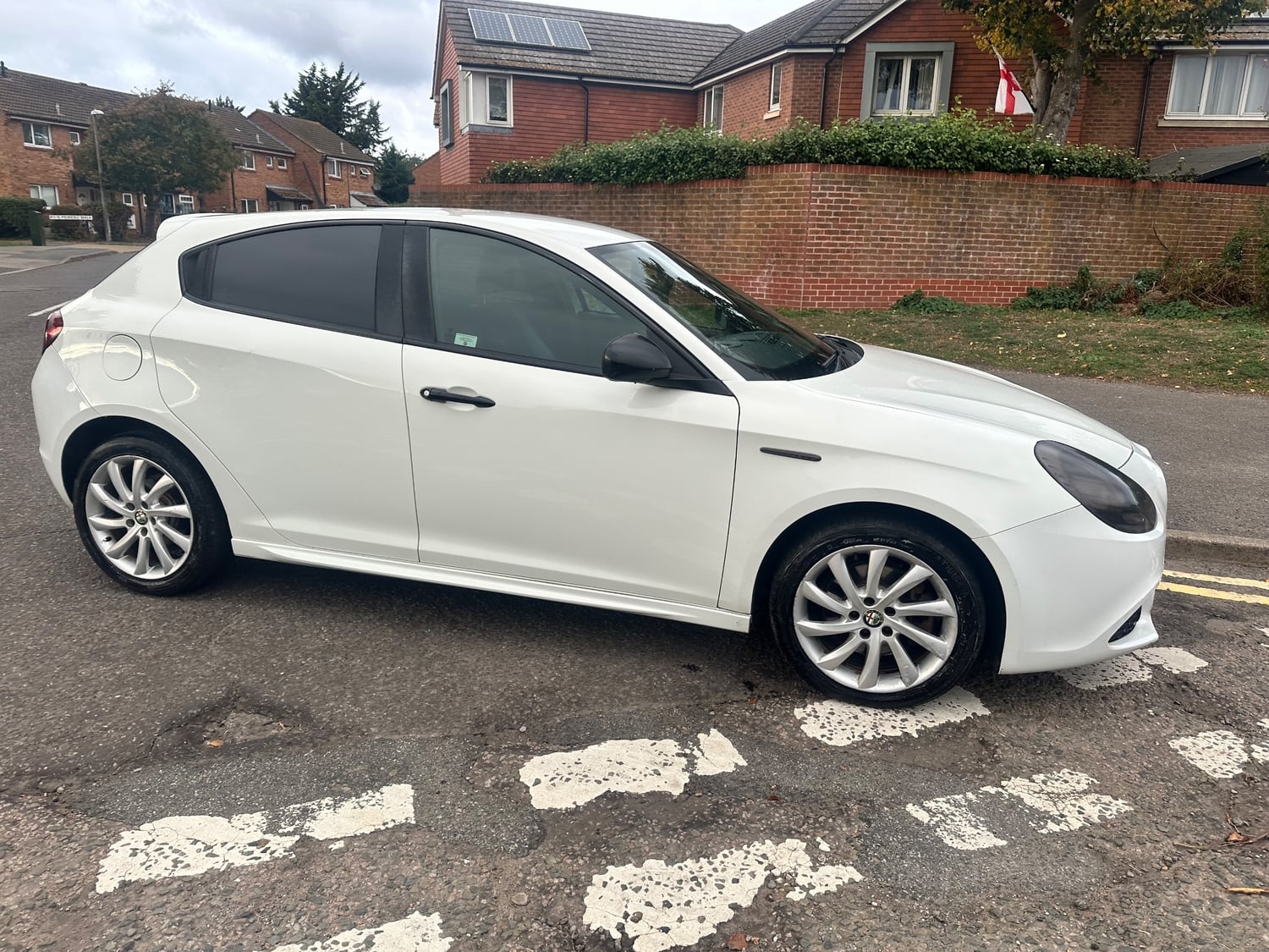 Alfa Romeo Giulietta 2011 - Cars