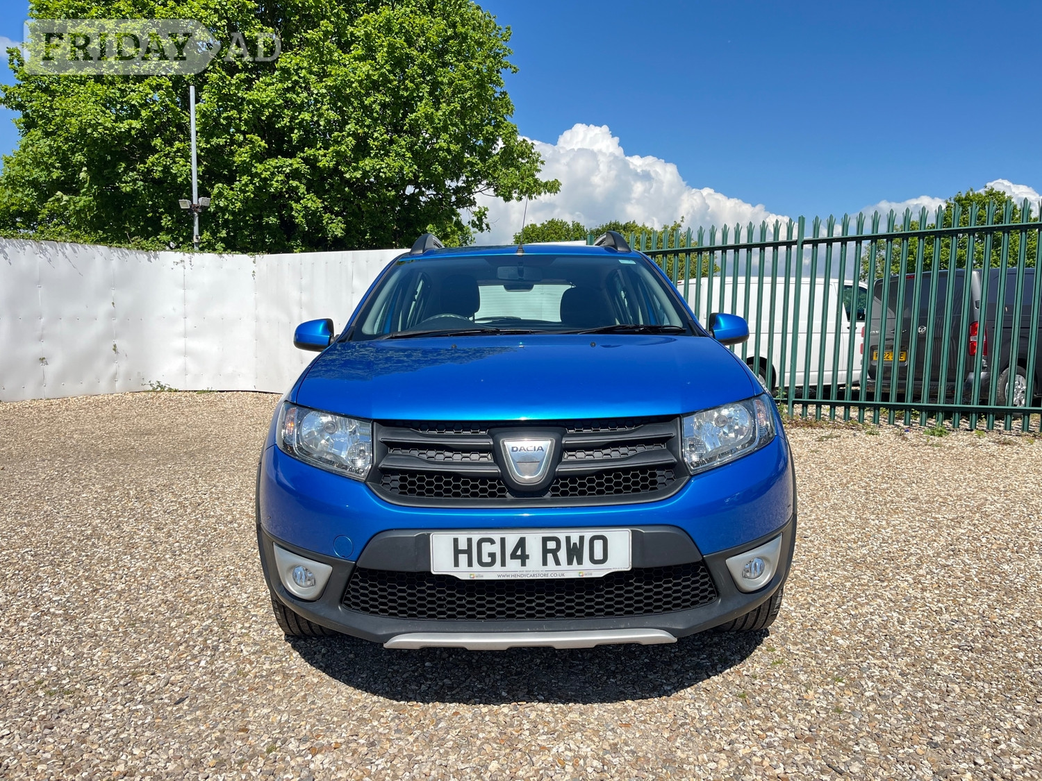 [ berth ]Dacia Sandero Stepway