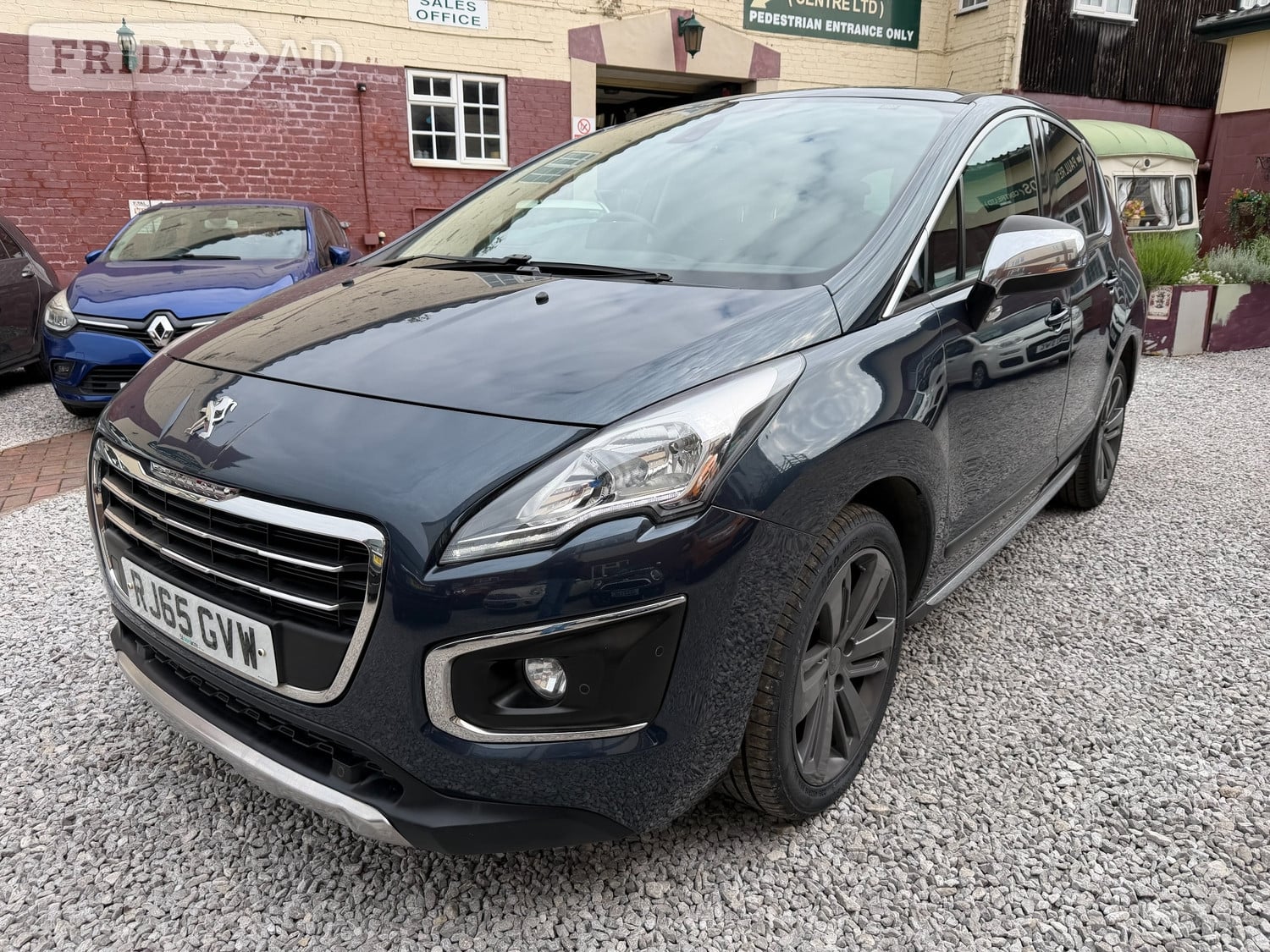 [ berth ]Peugeot 3008