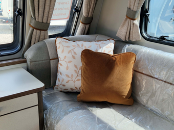 Compass Camino 550 2023