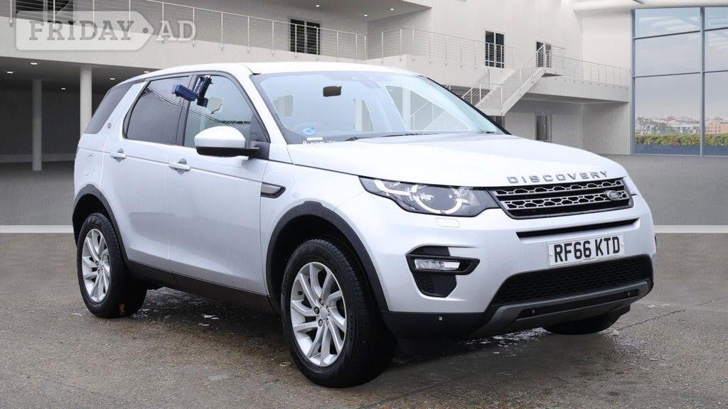 Land Rover Discovery Sport 2017 in Pontypridd