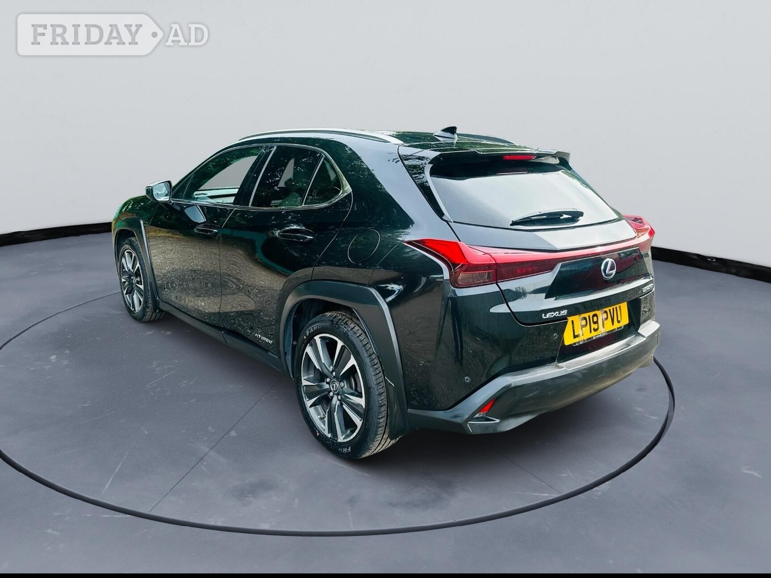 Lexus UX 2019 - Cars in Ealing