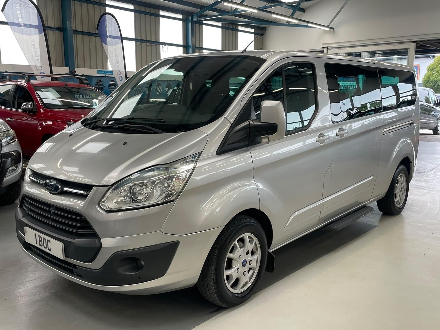 [ berth ]Ford Tourneo Custom