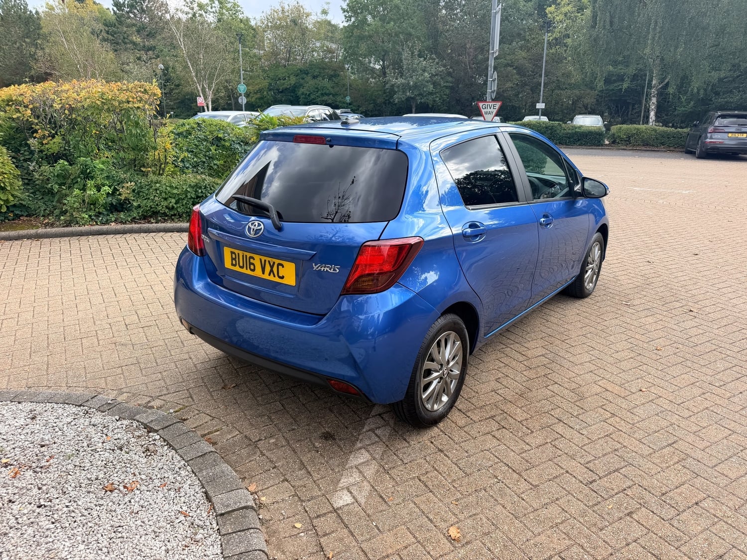 Toyota Yaris 2016 - Cars