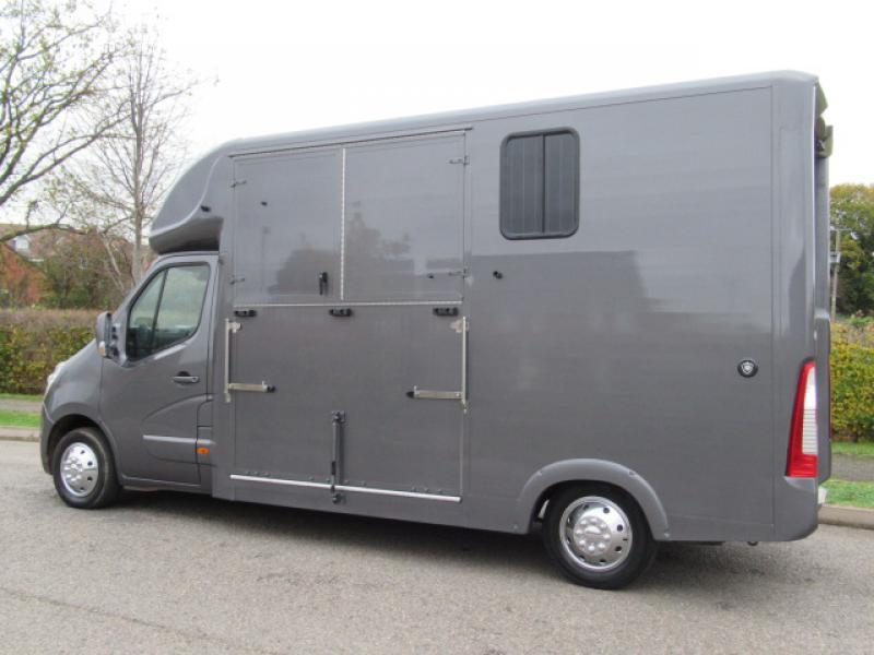 Movano Vauxhall Horsebox - Trailers & Horseboxes in Newark-on-Trent