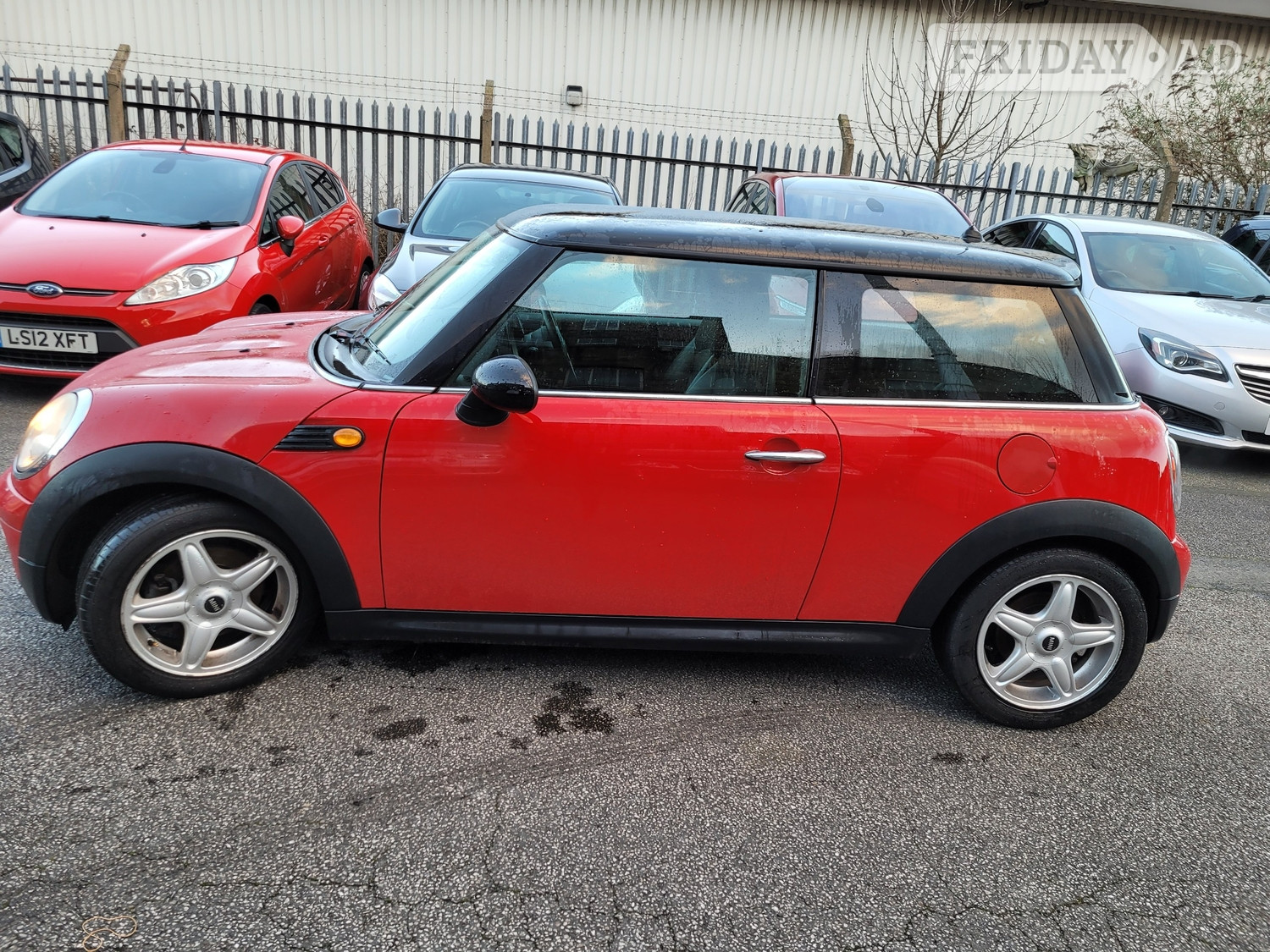 Mini Cooper 2008 in Bradford