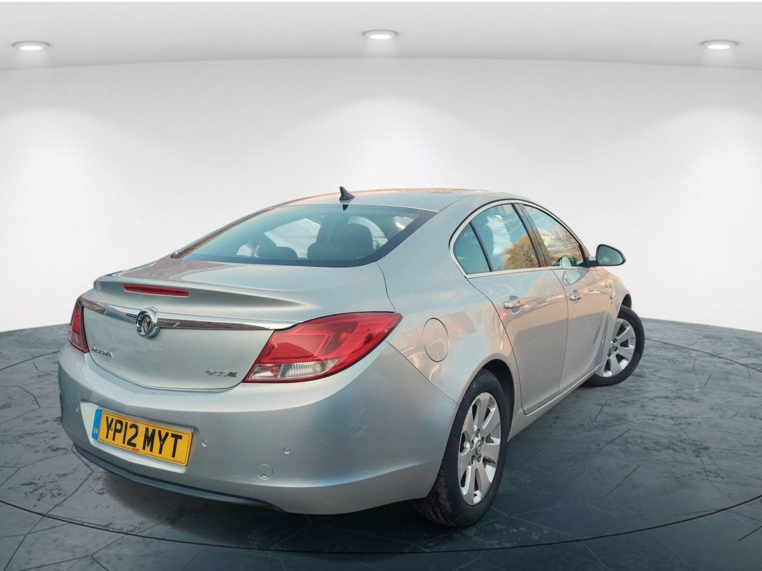 Vauxhall Insignia 2012 - Cars in Walsall