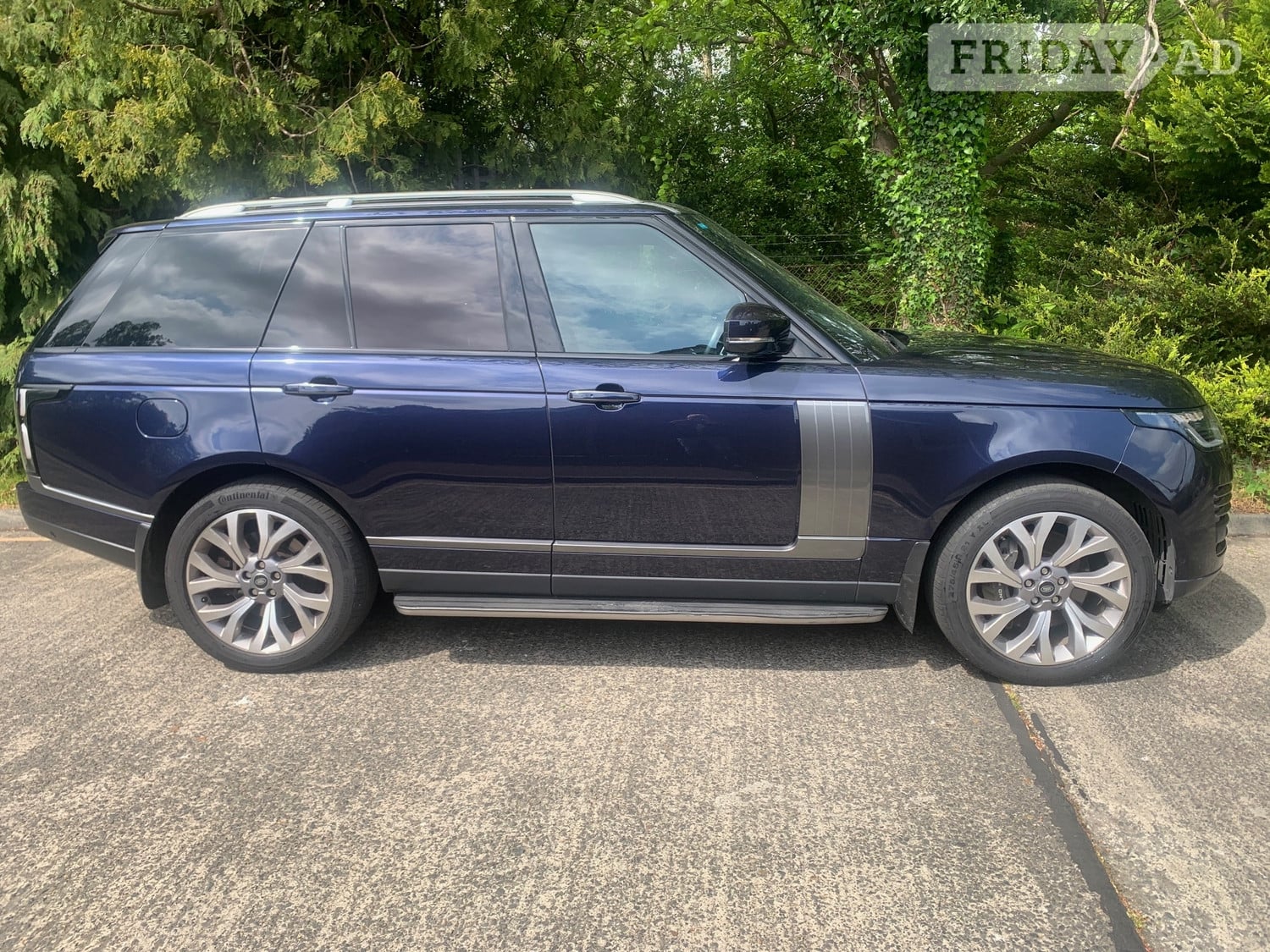 [ berth ]Land Rover Range Rover