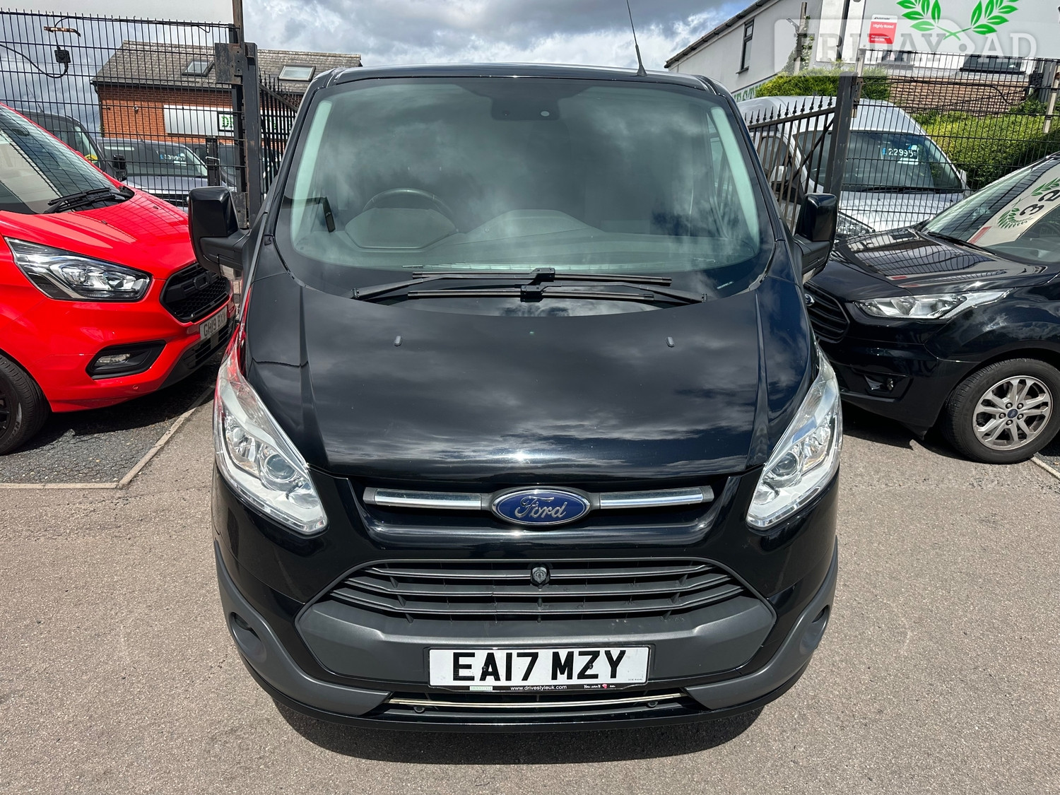 [ berth ]Ford Transit Custom