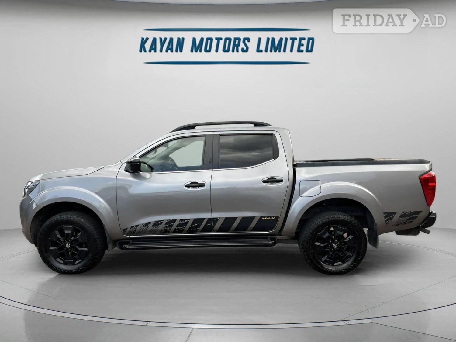 Nissan Navara 2019 - Vans & Commercial Vehicles in Kensington