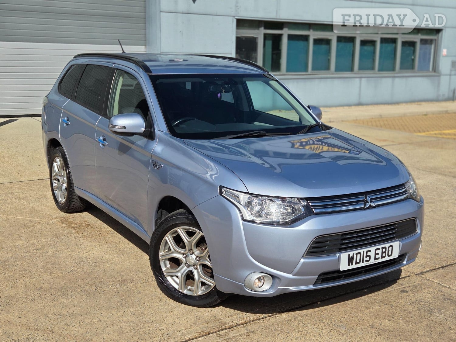 Mitsubishi Outlander 2015 - Cars