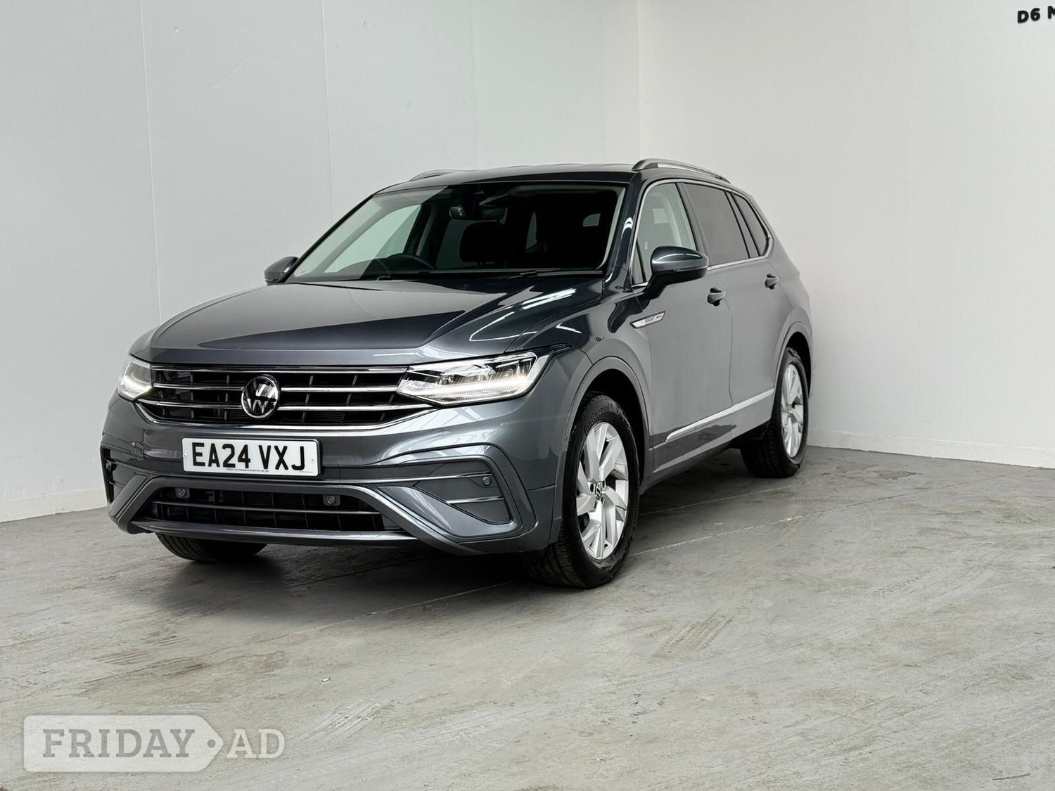 Volkswagen Tiguan 2024 - Cars in Brent