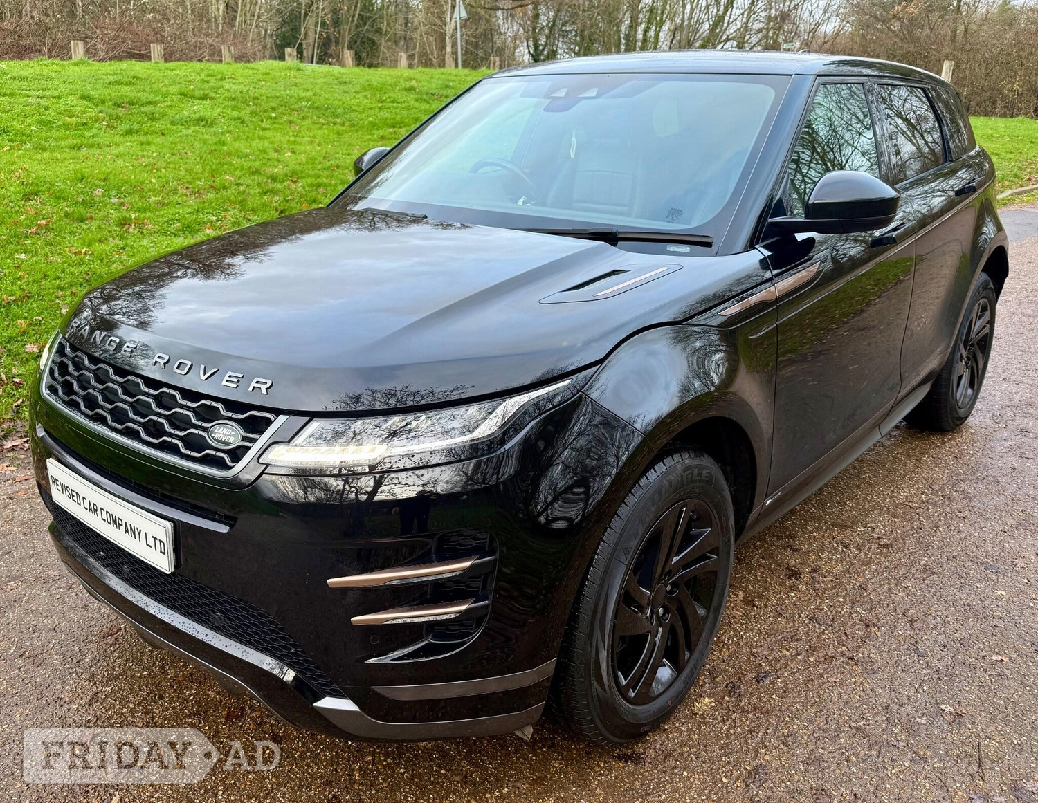 [ berth ]Land Rover Range Rover Evoque