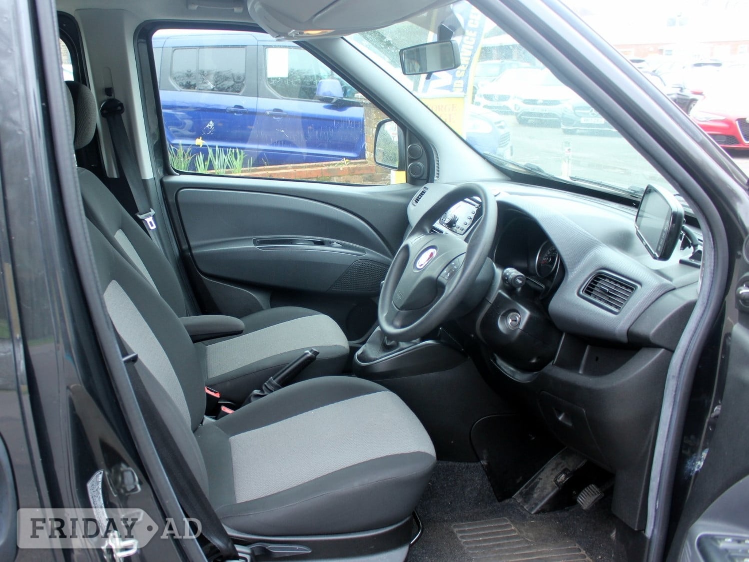 Fiat Doblo 2018 - Cars