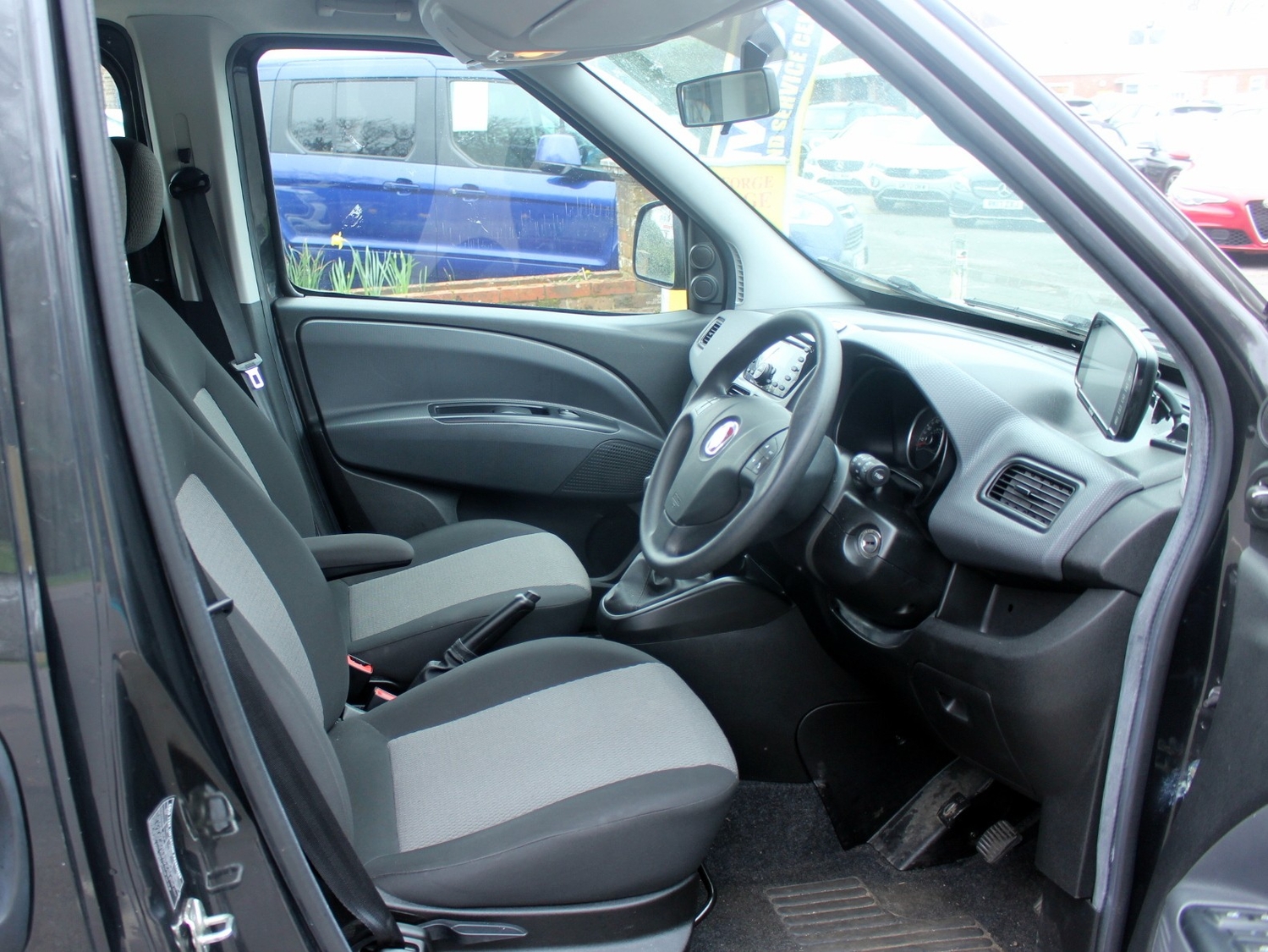 Fiat Doblo 2018 - Cars