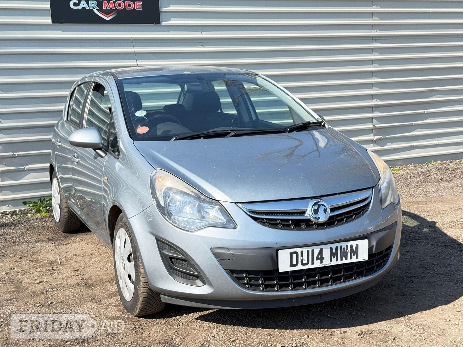 Vauxhall Corsa 2014 in Hillingdon