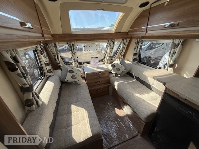 [ berth ]Swift Challenger Sport 554