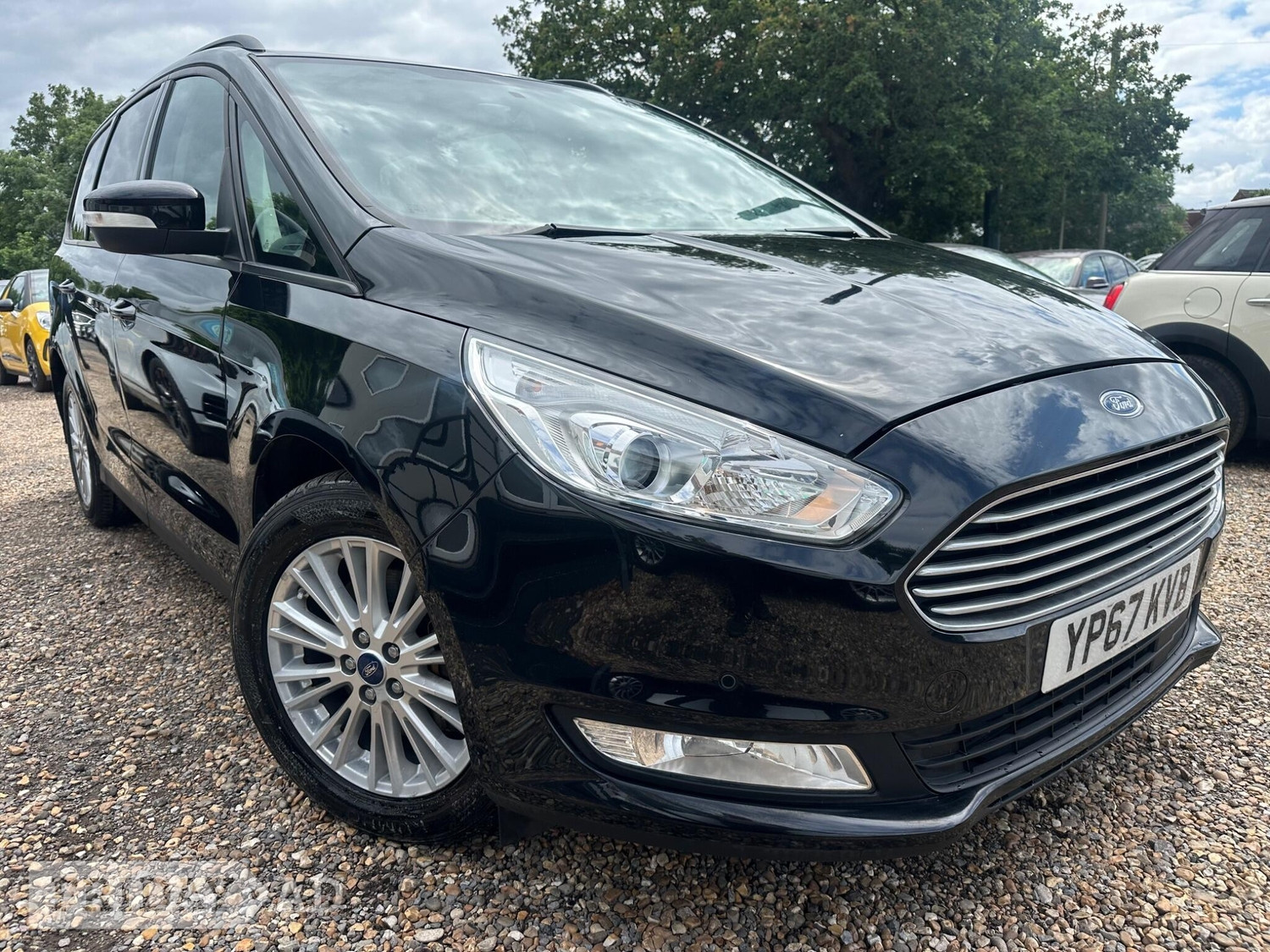 Ford Galaxy 2017 - Cars