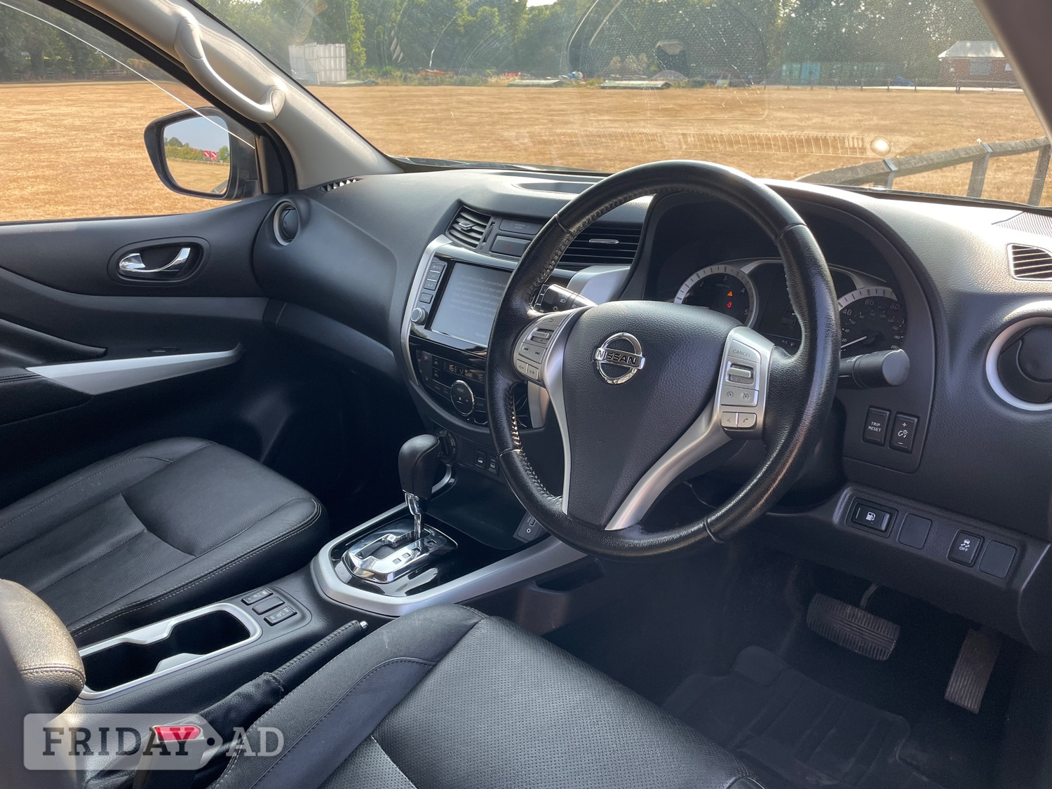 Nissan Navara 2021 - Cars