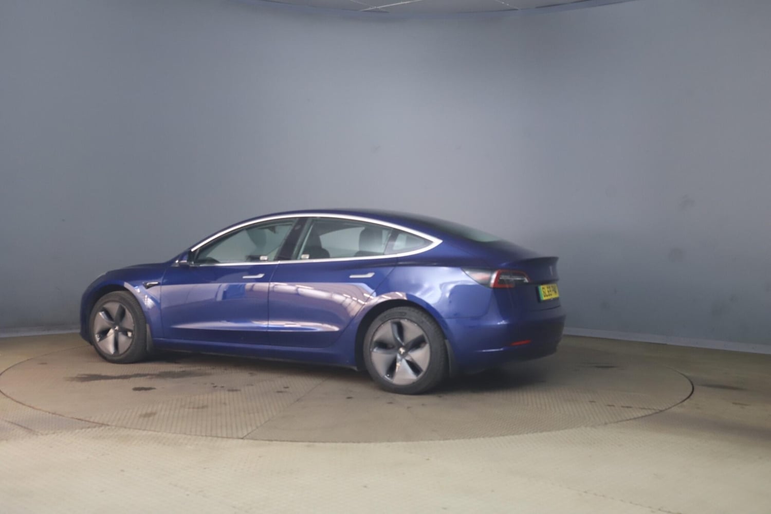 Tesla Model 3 2019 - Cars