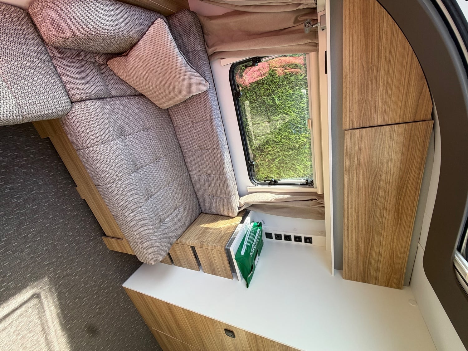 [ berth ]Adria Altea 542 DK Severn